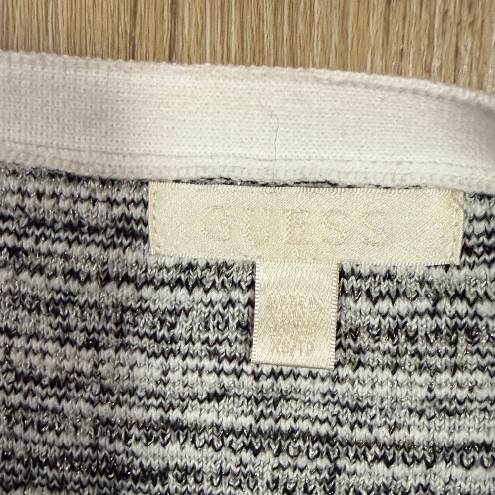 New Guess White-Trim Grey Tweed Knit Dress with Gold Buttons size XS - Picture 4 of 5